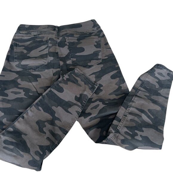 Democracy Martie Ab Solution Camo Side Zip Skinny Pant Size 8 EUC - Picture 3 of 4